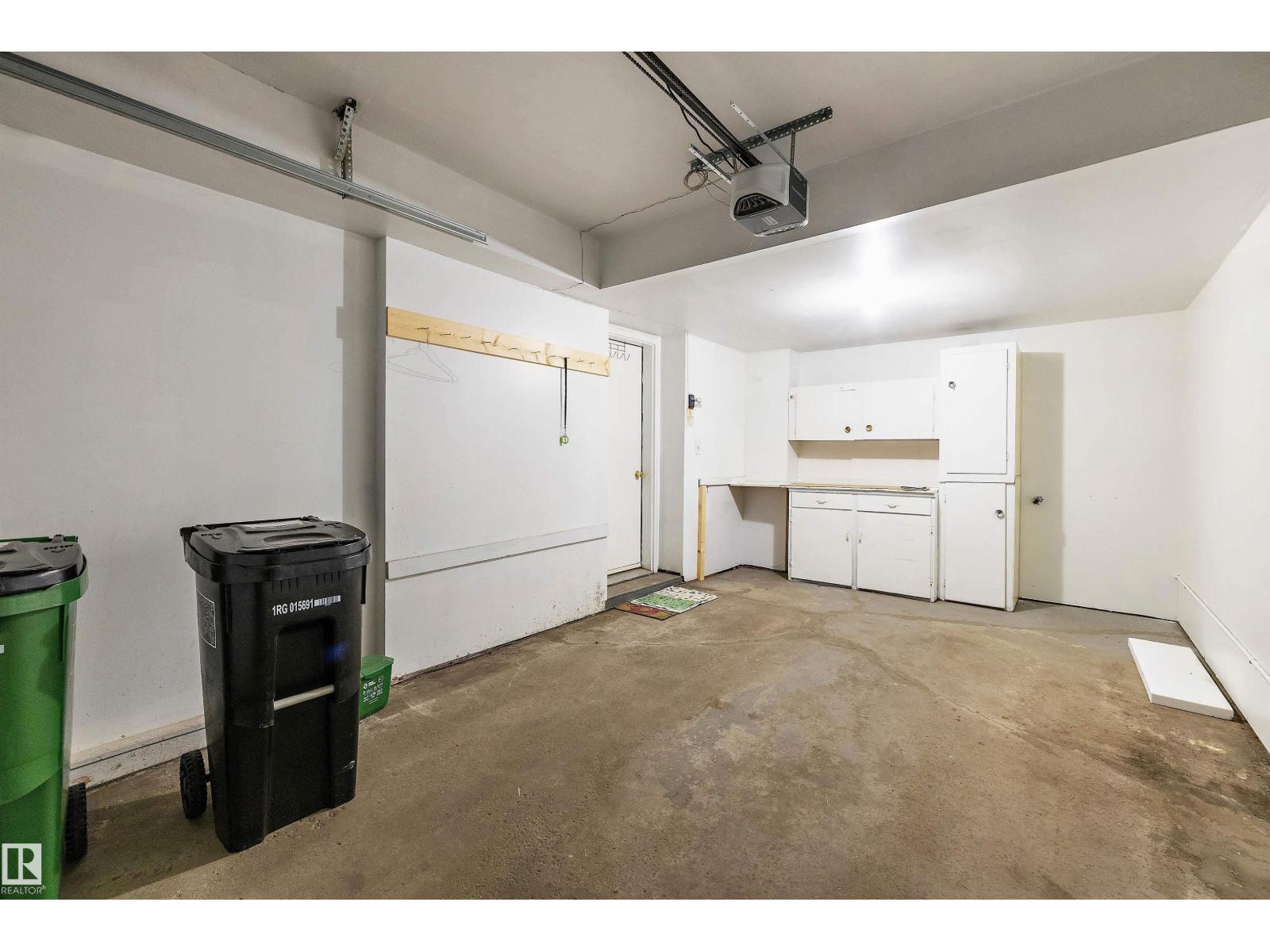 #29 9520 174 ST NW - 50