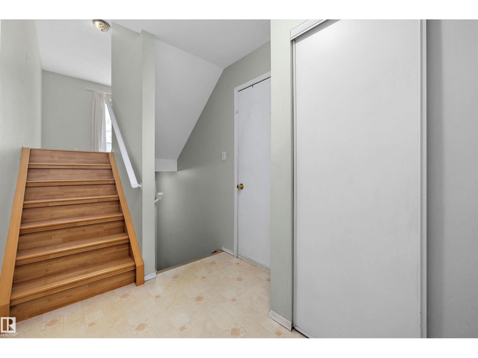 #29 9520 174 ST NW - 6