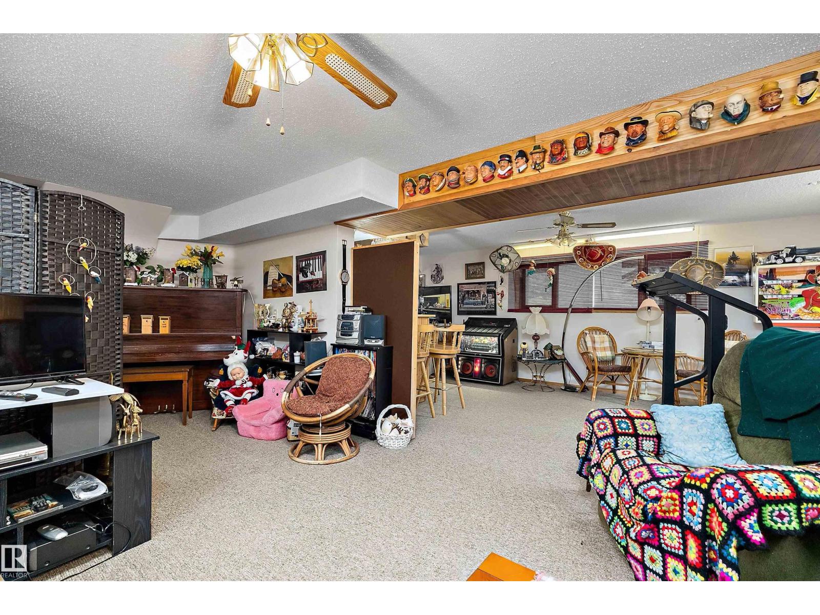 1001 45 ST - Image 27