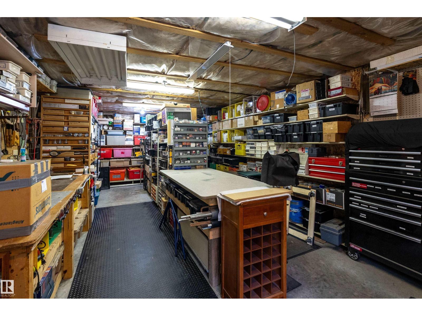 1001 45 ST - Image 41