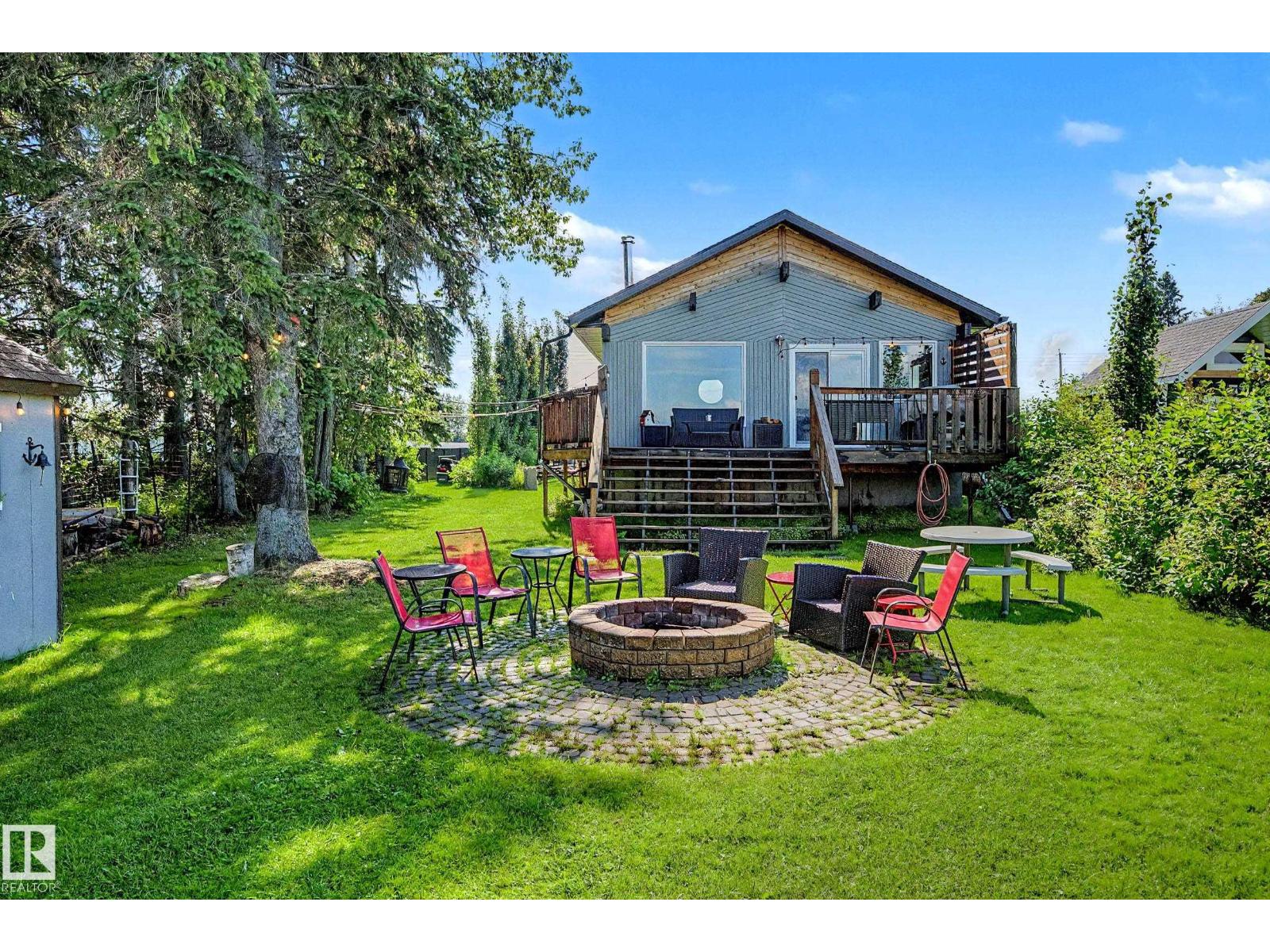 624 LAKESHORE DR DR E - 11