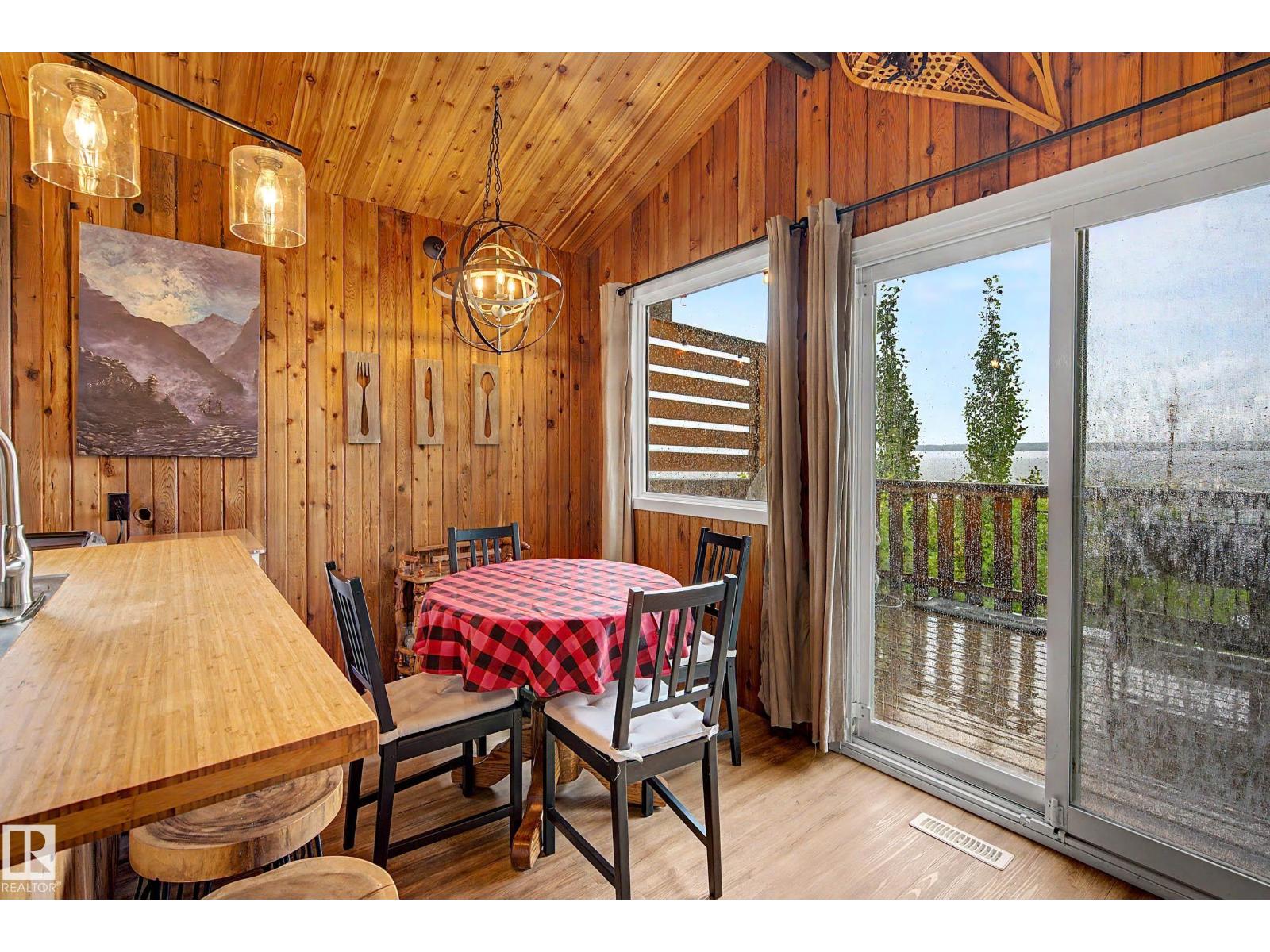 624 LAKESHORE DR DR E - 38