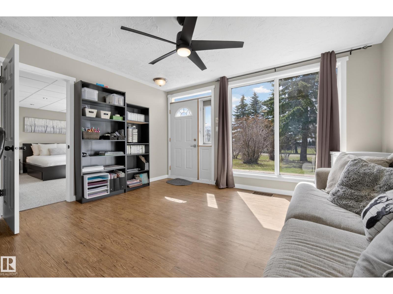 55506 RGE ROAD 254 - 51