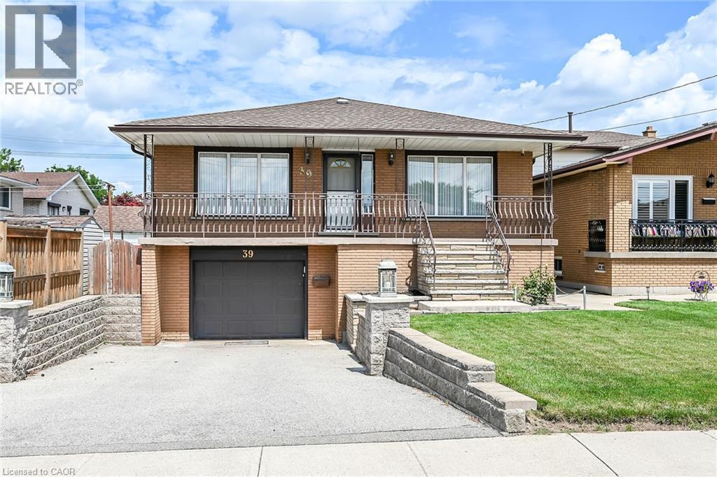 Property for sale at 39 ALGONQUIN Court