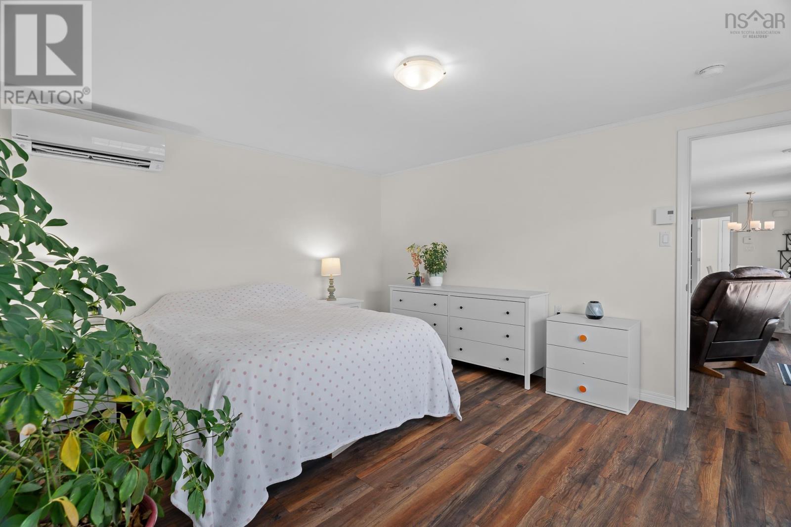 Property 27 of 50 of 35 Seventh Street