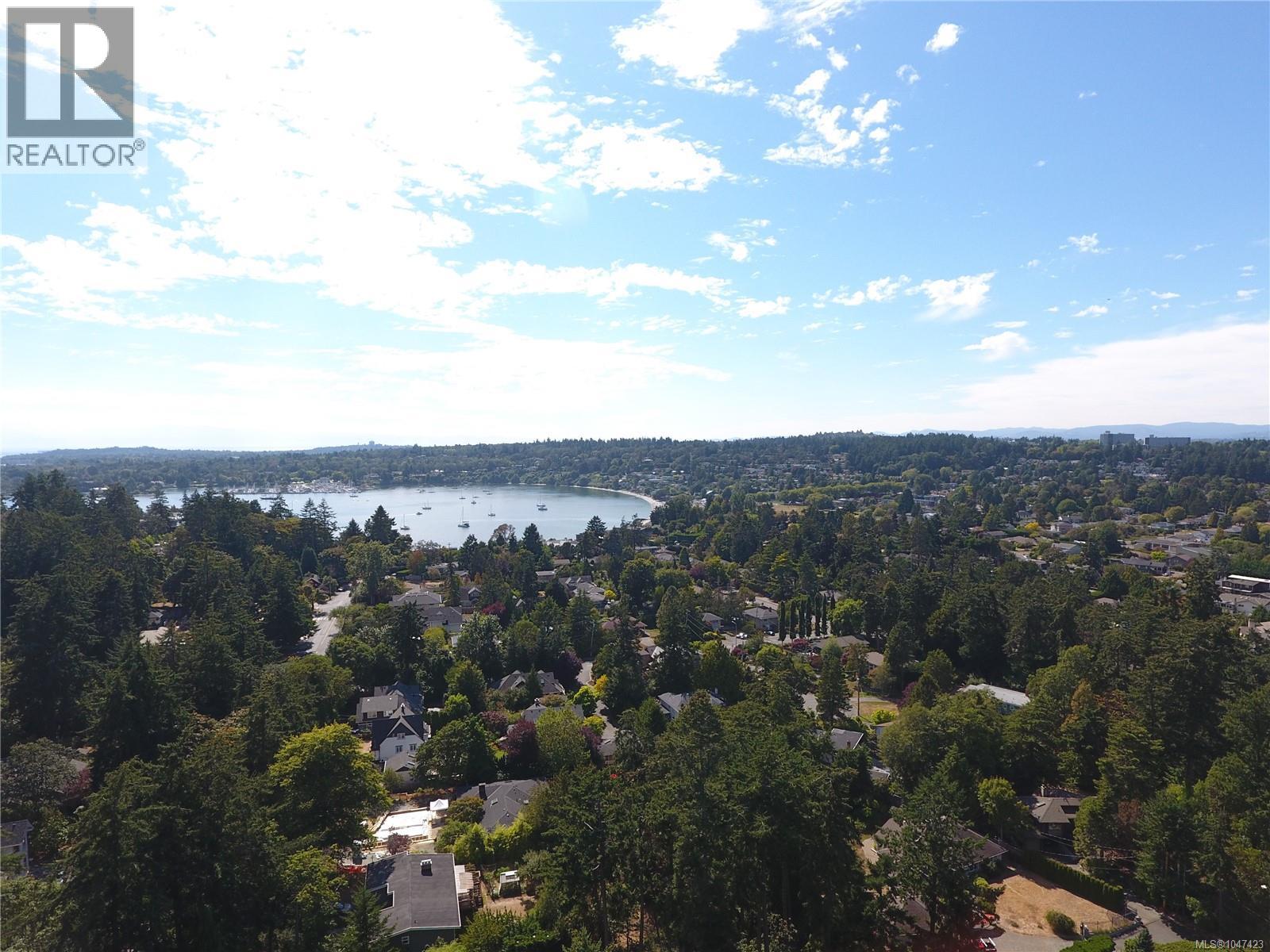2701 Sea Glass Pl, Saanich