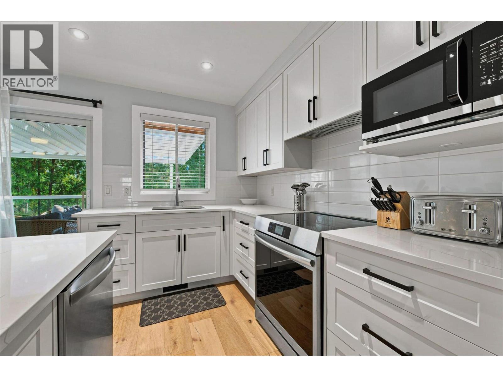  3173 Coventry Crescent, West Kelowna
