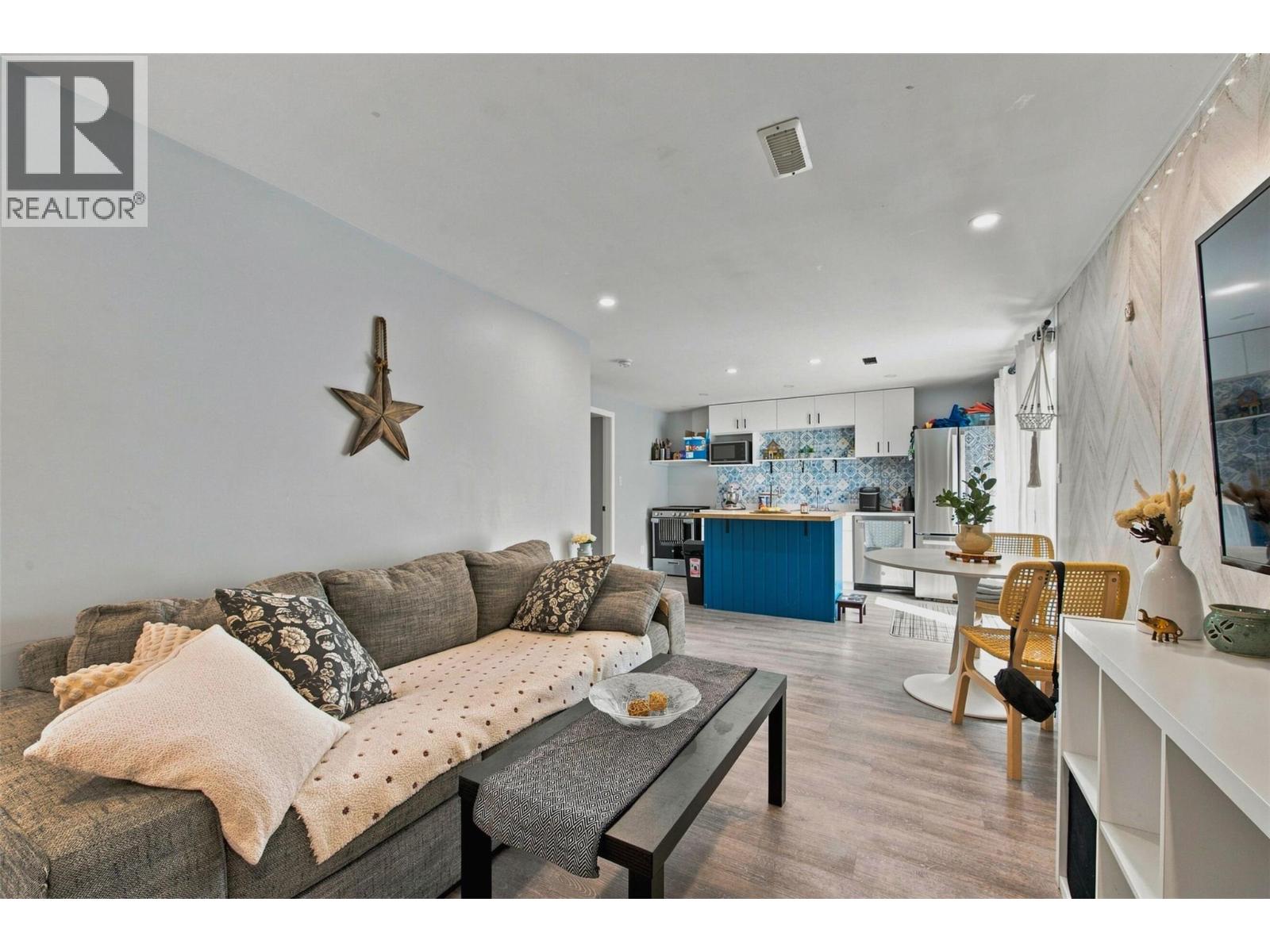  3173 Coventry Crescent, West Kelowna