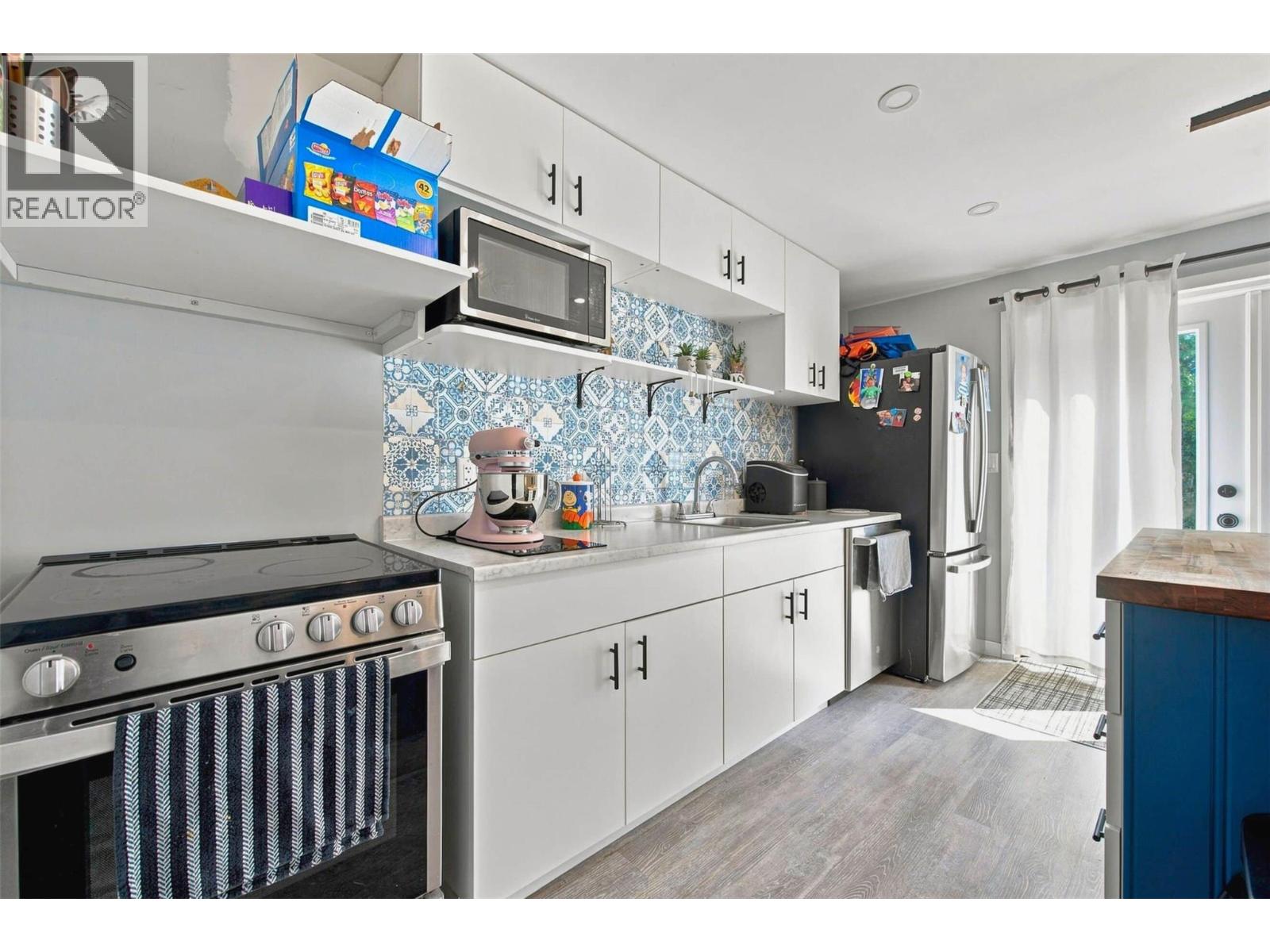  3173 Coventry Crescent, West Kelowna