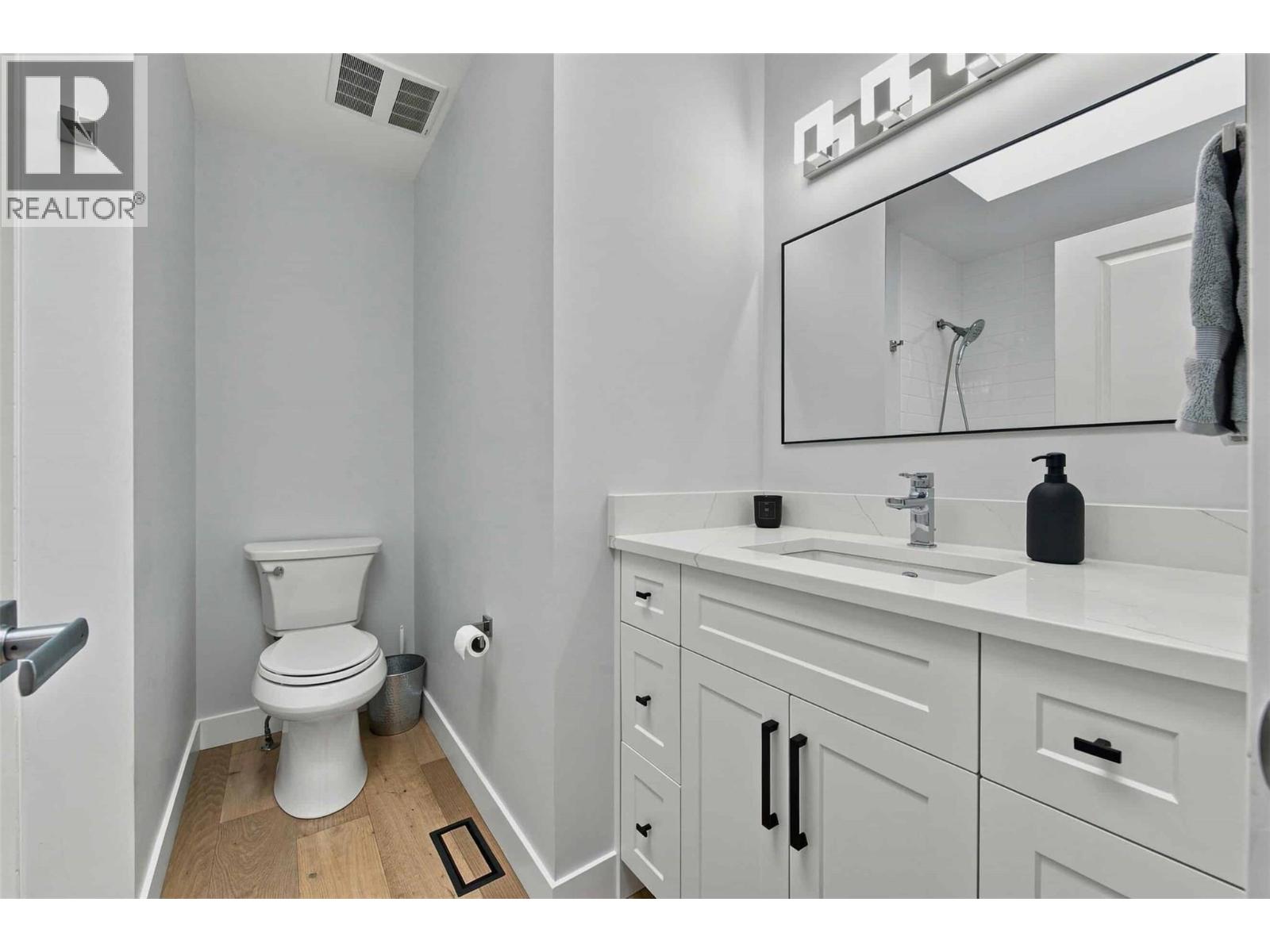  3173 Coventry Crescent, West Kelowna