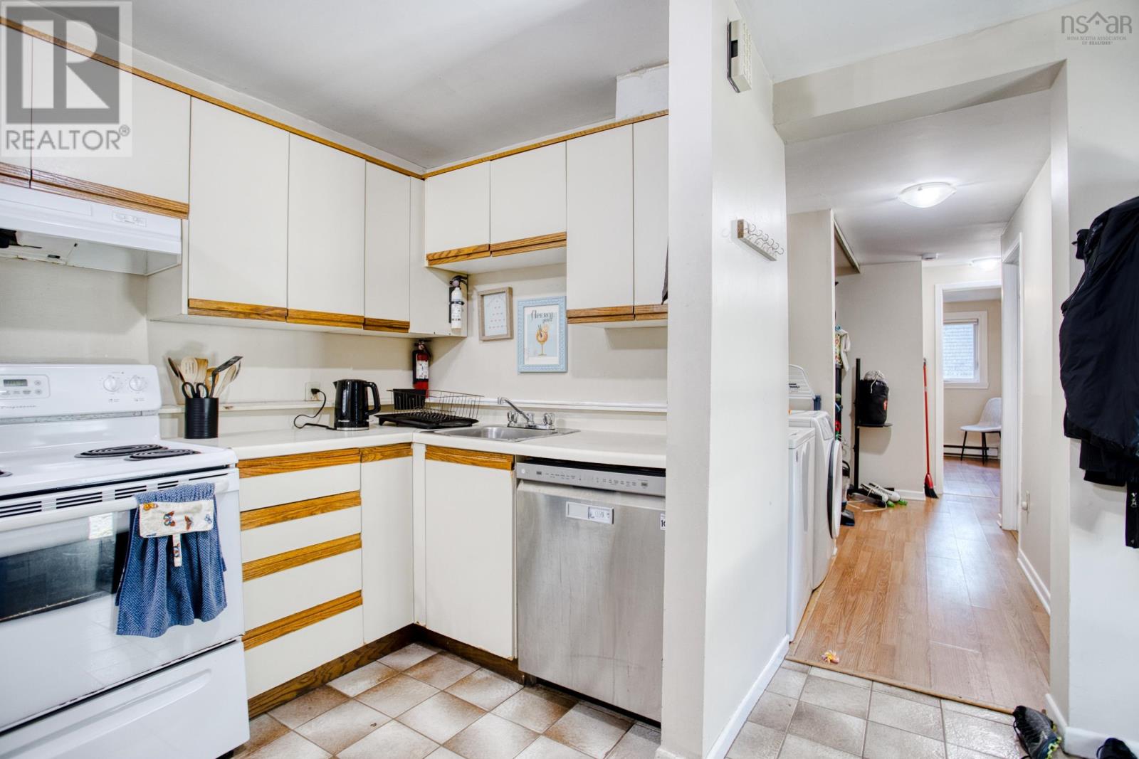 Property 4 of 38 of 1741 Chestnut Street