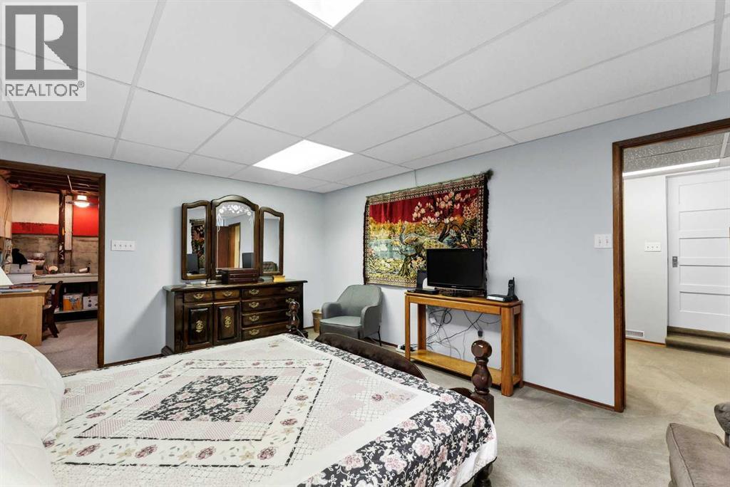 353 3 Street SW - 32