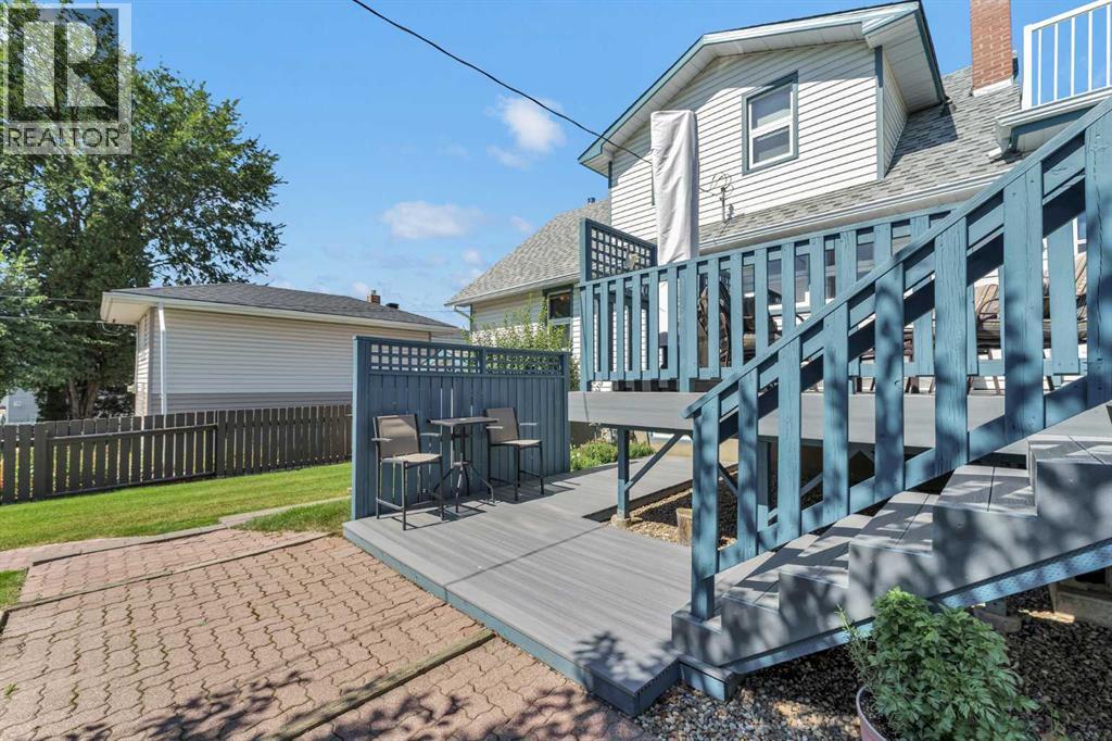 353 3 Street SW - Image 42
