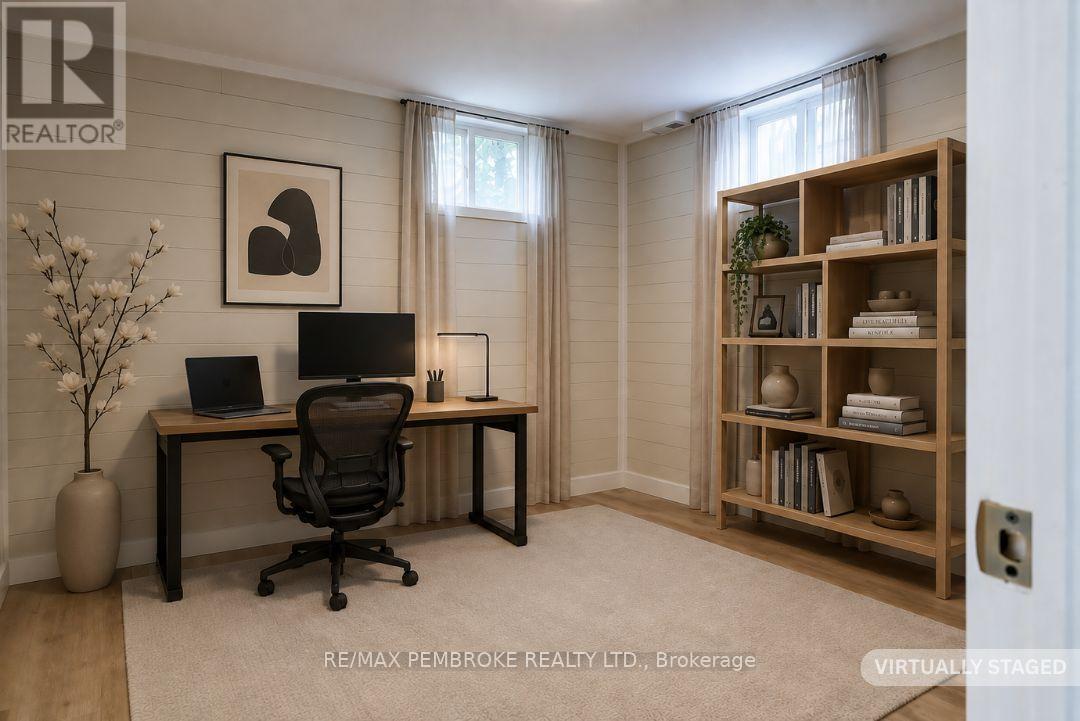 310 ESTHER STREET - 32
