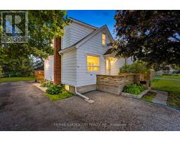 38 OAKWOOD STREET