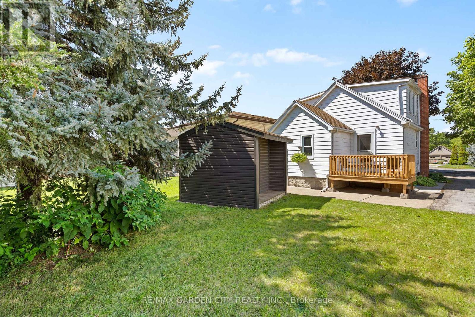 38 OAKWOOD STREET - 26