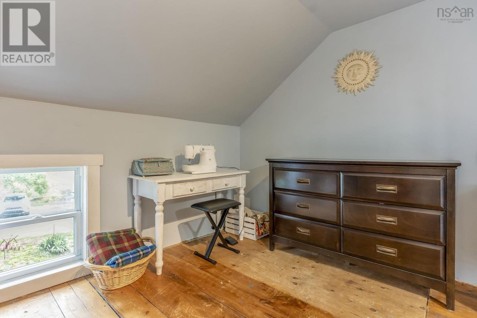 Property 36 of 51 of 1022 Ward Road