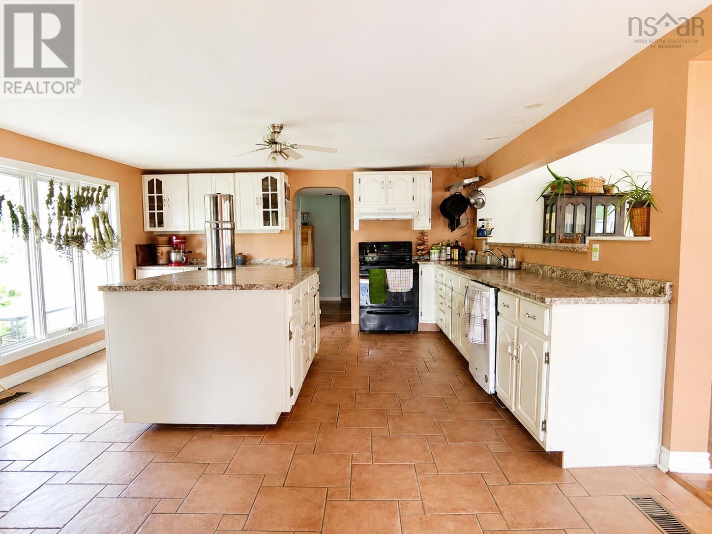 Property 24 of 49 of 1451 Hansford Road