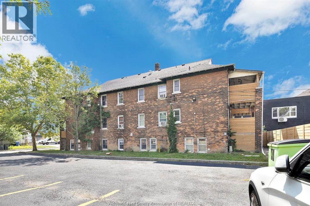 561 PARENT AVENUE - 3