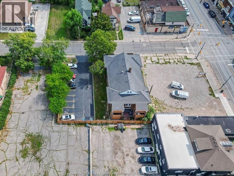 561 PARENT AVENUE - Image 6