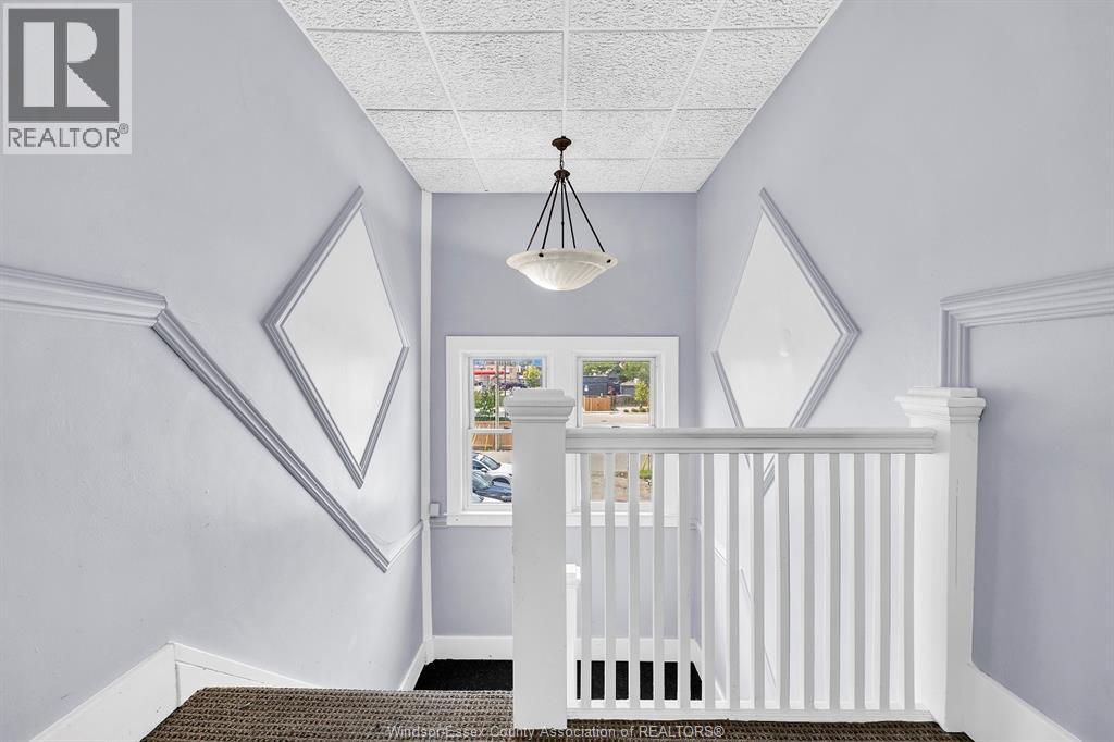 561 PARENT AVENUE - Image 16
