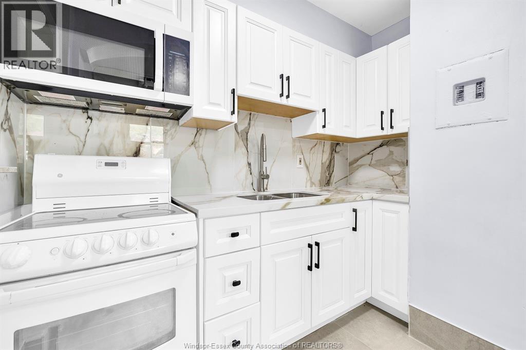 561 PARENT AVENUE - 20