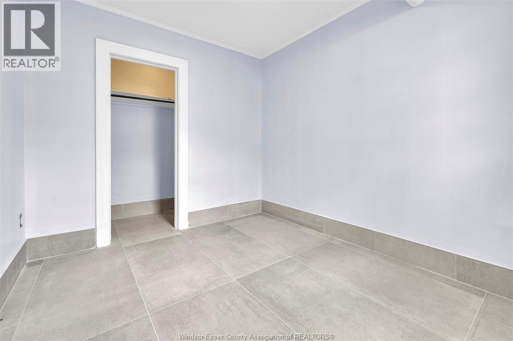 561 PARENT AVENUE - Image 26