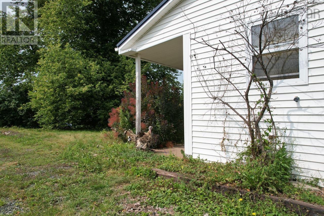 Property 46 of 48 of 1451 Hansford Road