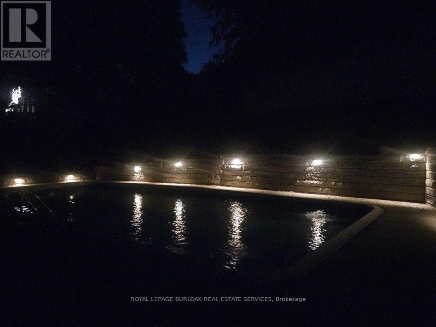 892 NORTH SHORE BOULEVARD W - Image 36