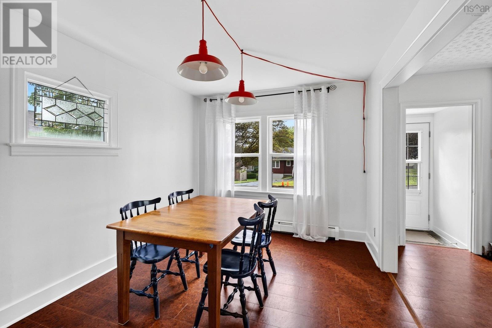 Property 26 of 49 of 1 Piers Avenue