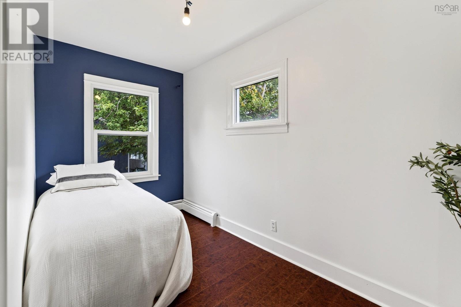 1 Piers Avenue - 30