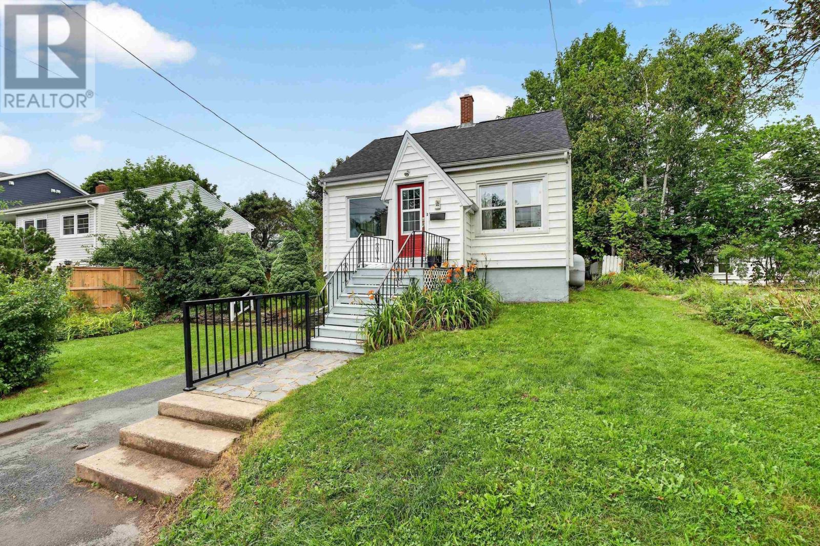 1 Piers Avenue - 4