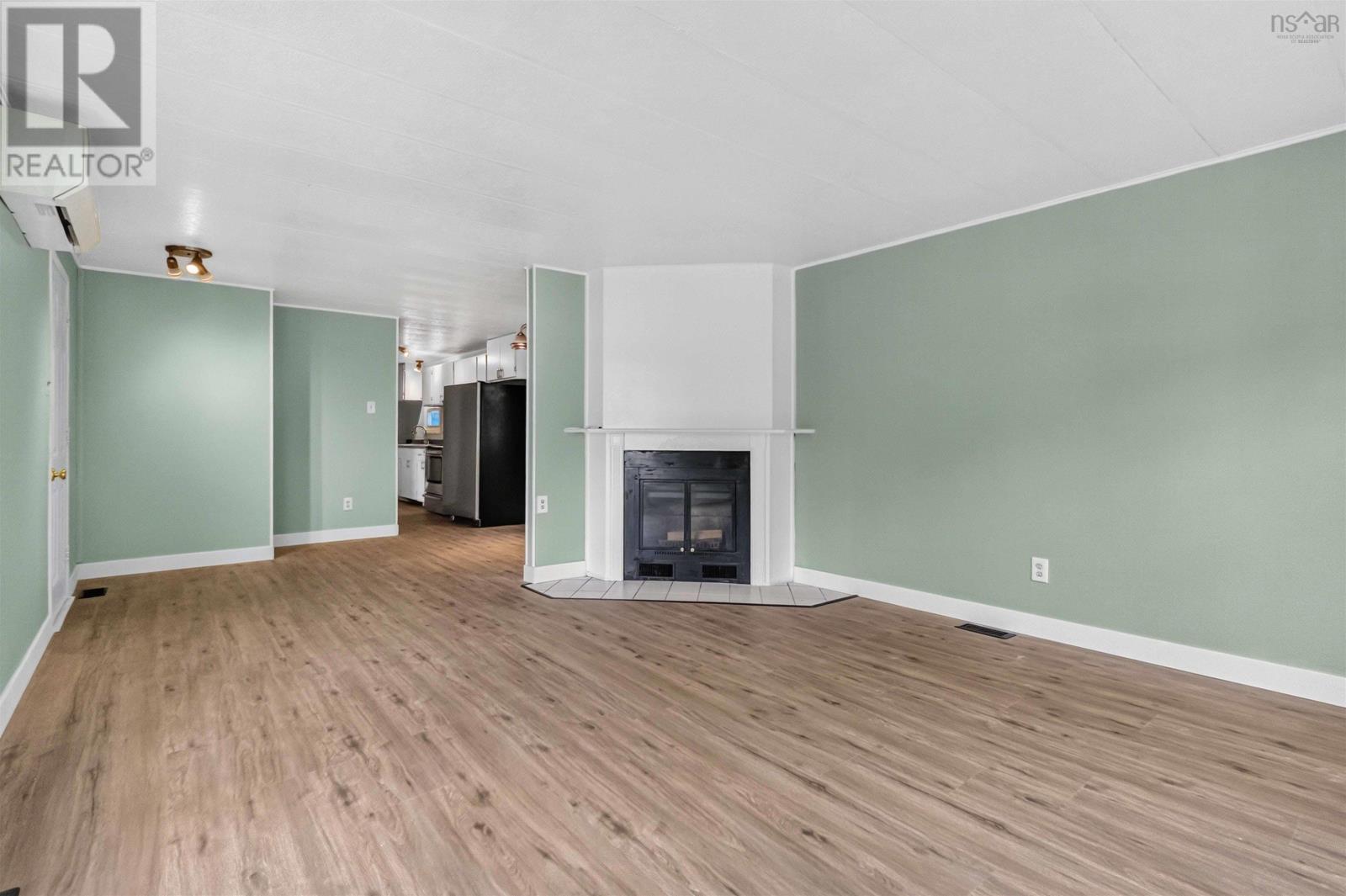 Property 8 of 27 of 25 Third Street