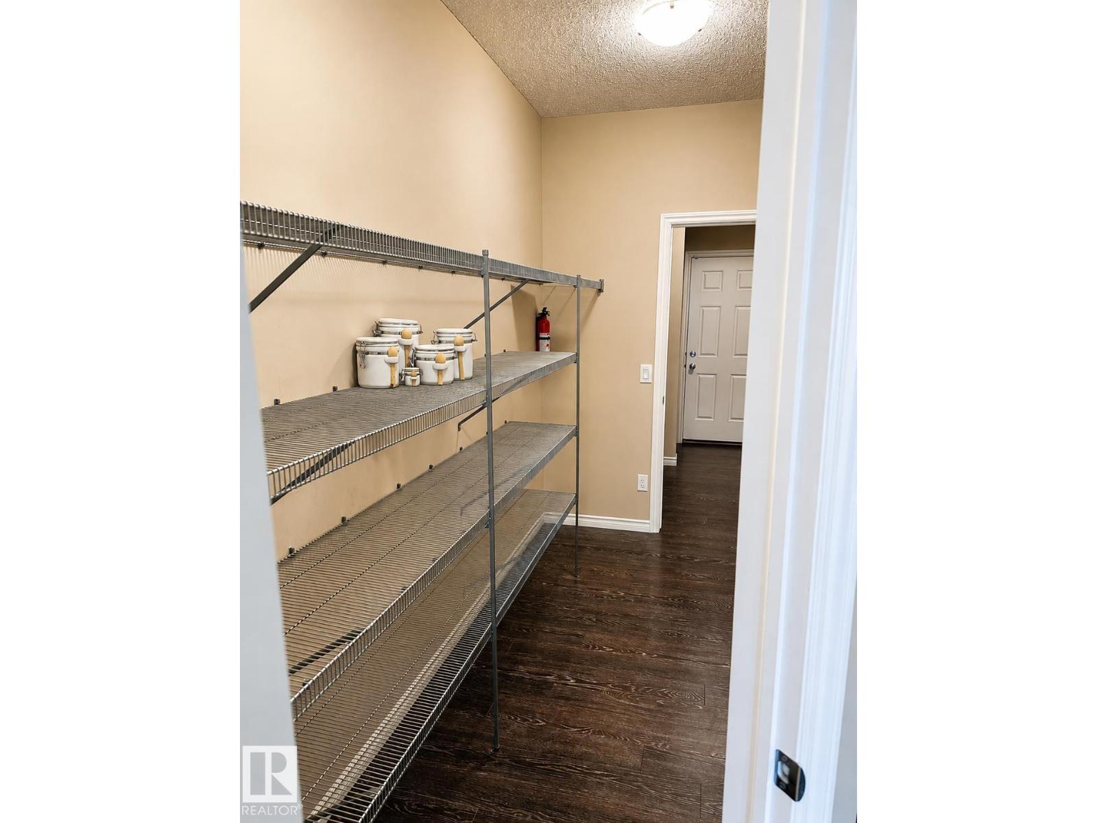 3233 21A AV NW - Image 22