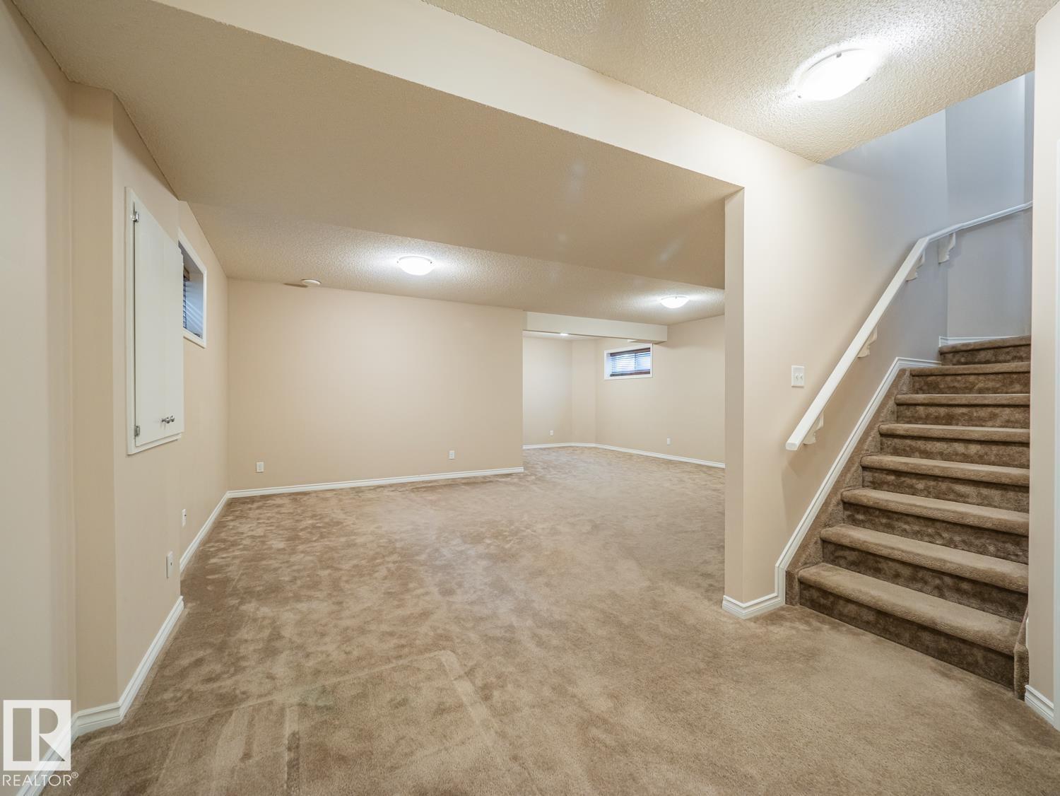 3233 21A AV NW - Image 37