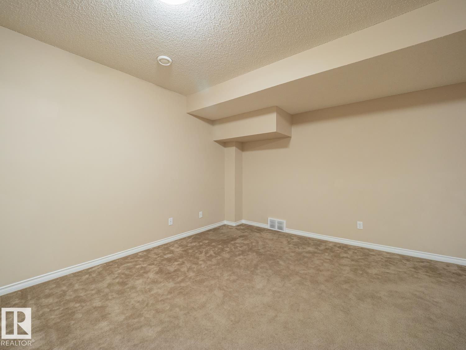 3233 21A AV NW - 42