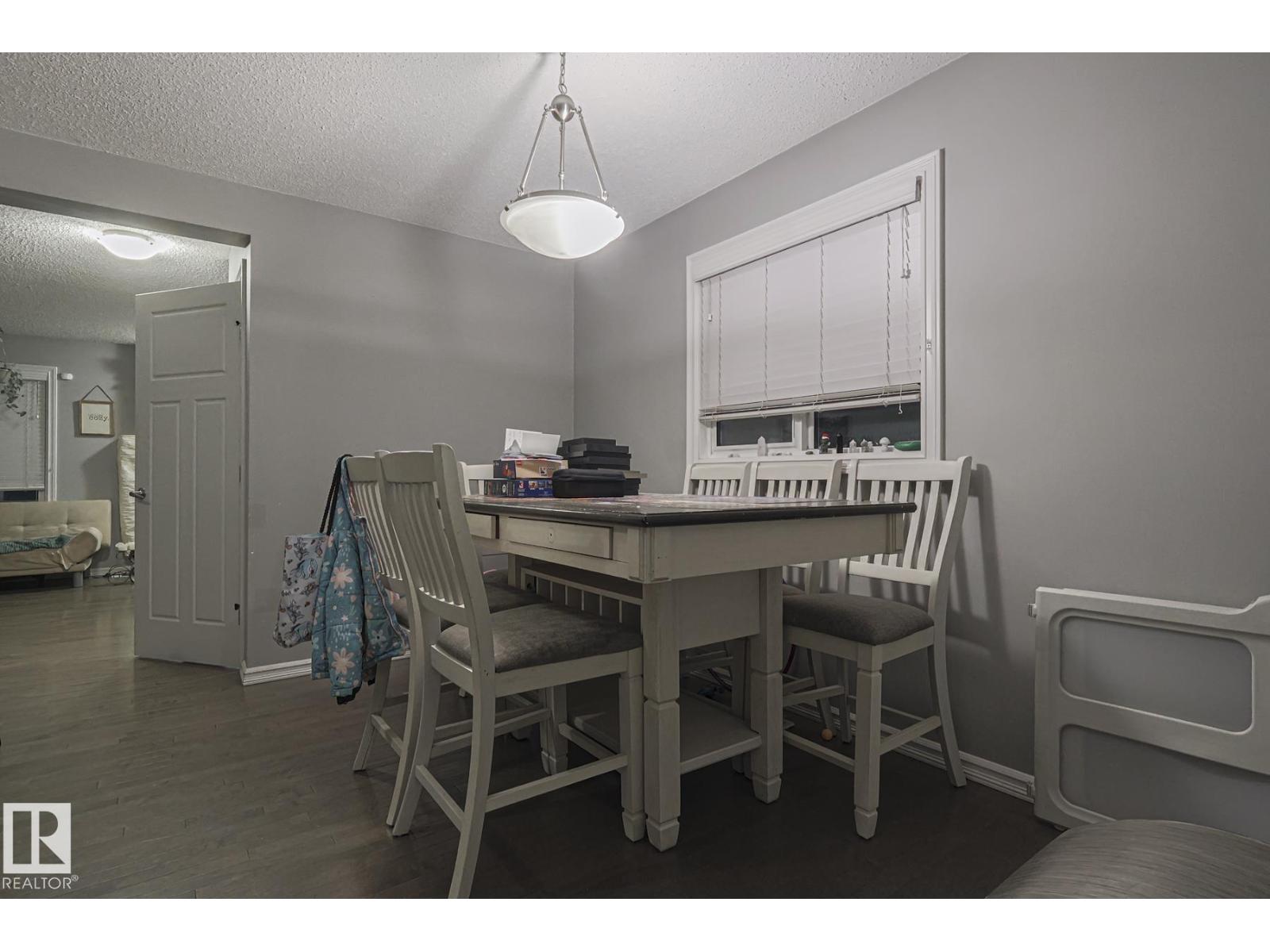 21971 91 AV NW - 17