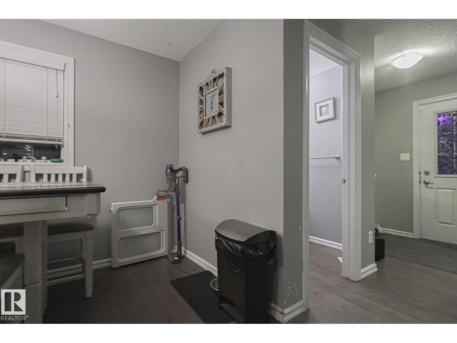 21971 91 AV NW - 30