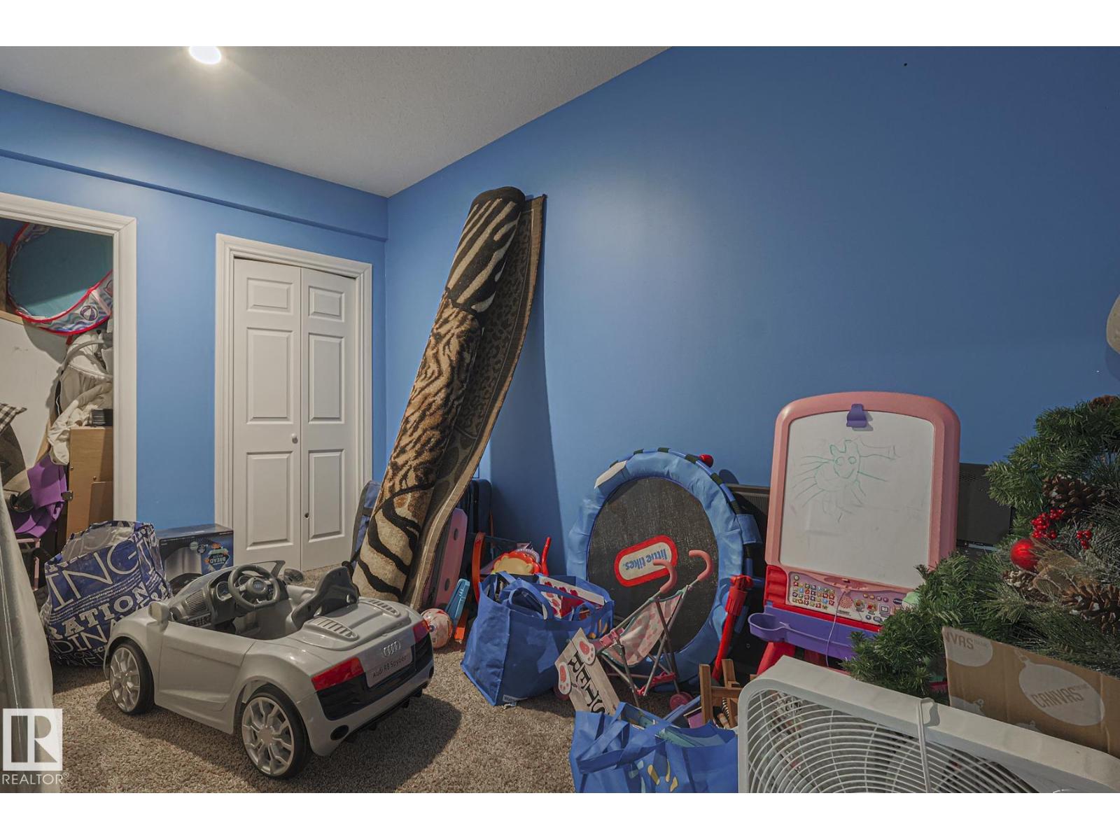 21971 91 AV NW - 33