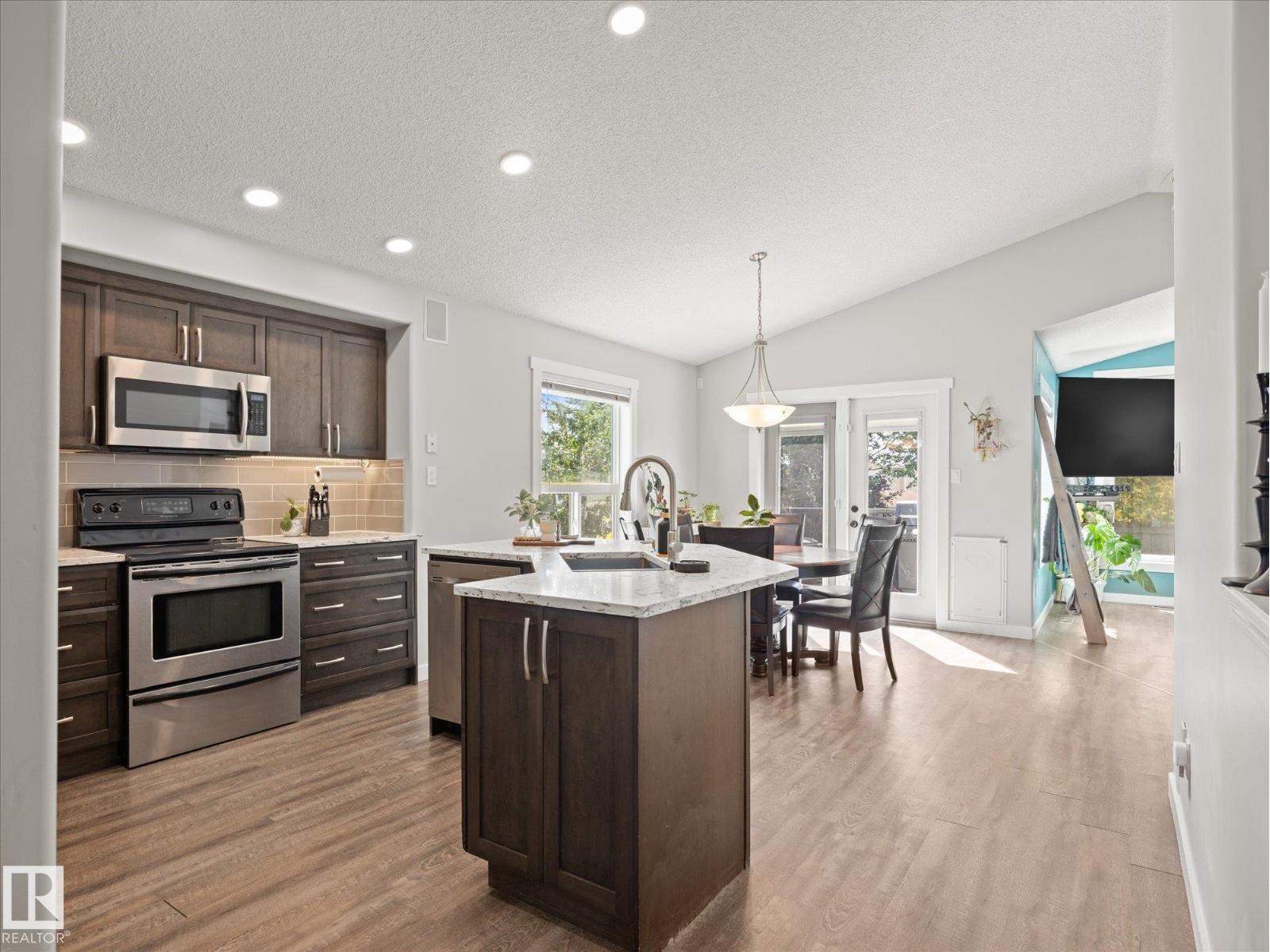 4721 56 Ave - 16
