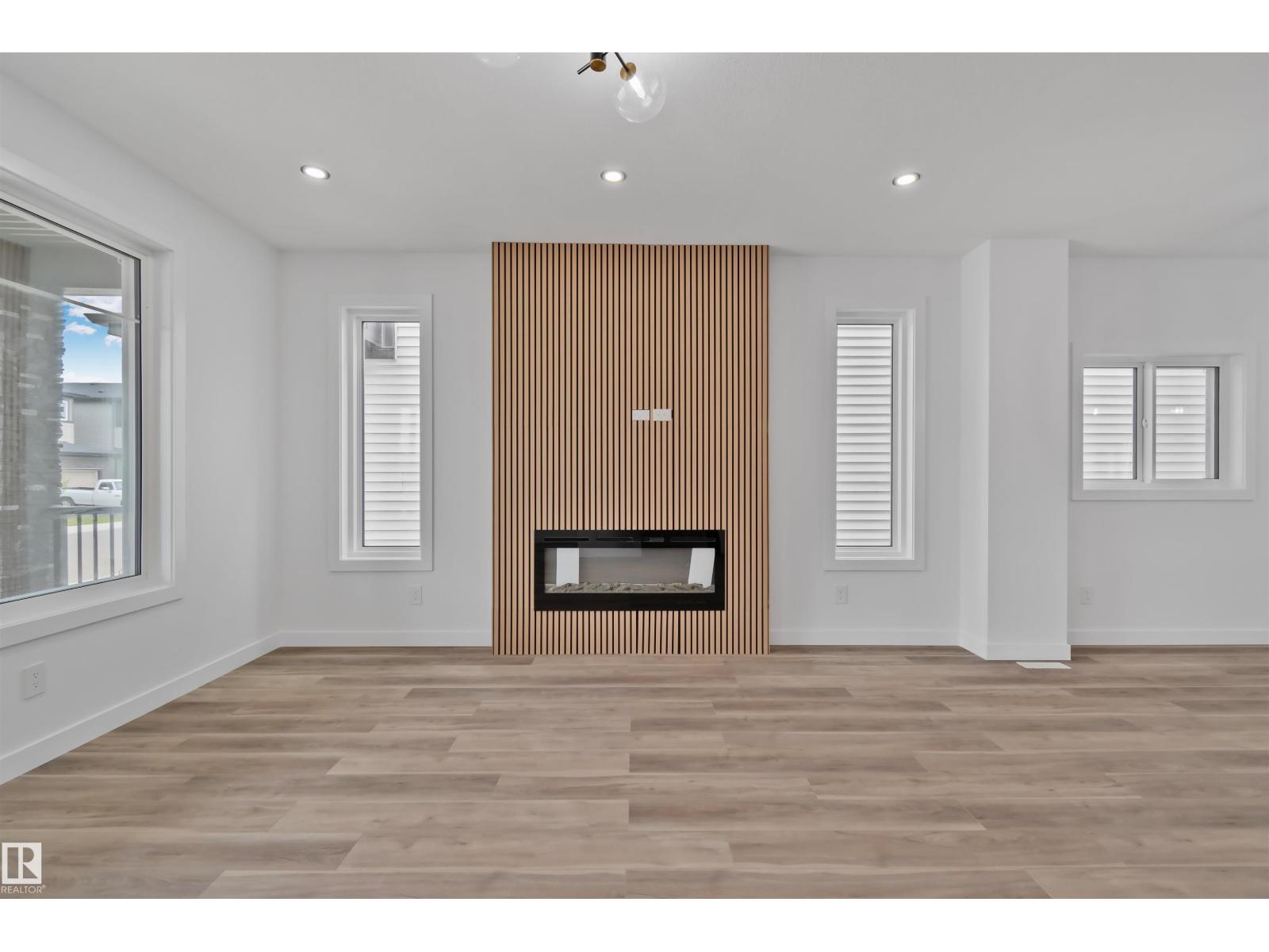 324 ROBERTS WD - Image 4