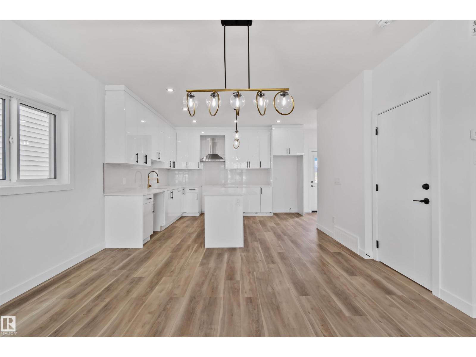324 ROBERTS WD - Image 7