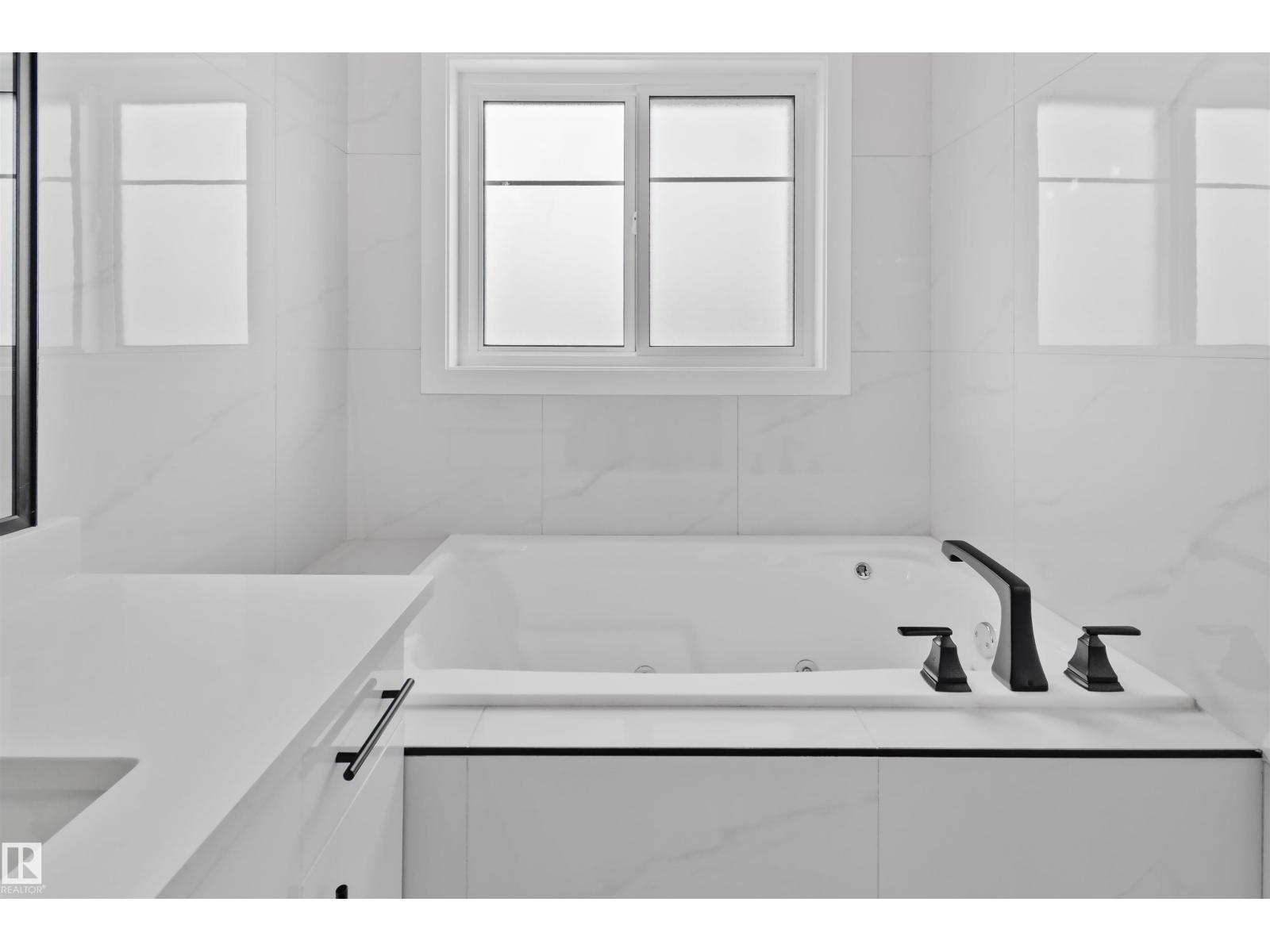 324 ROBERTS WD - Image 23