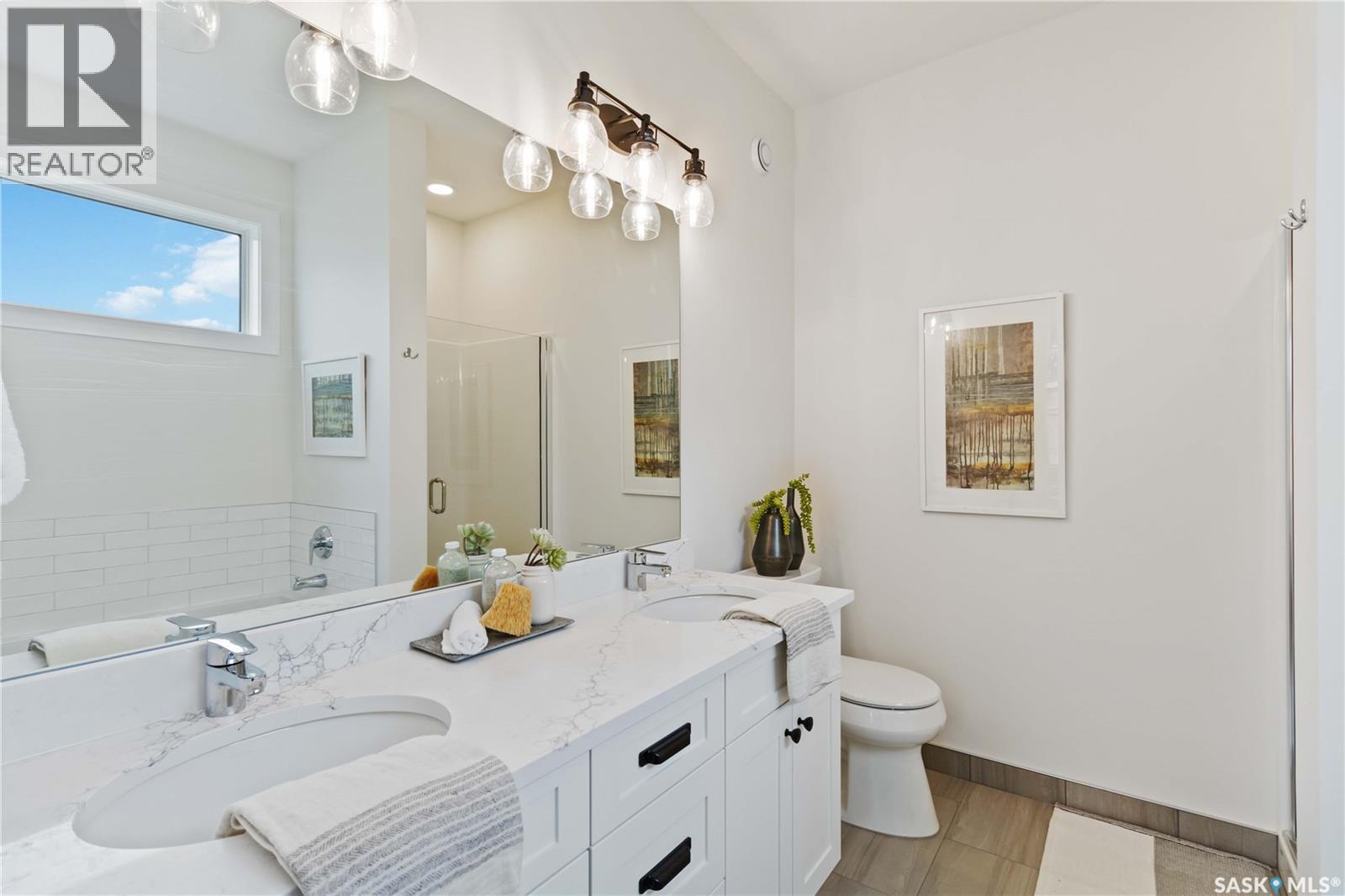 #25 105 Hathway CRESCENT - 6