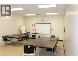 432 Main Street N, Moose Jaw, SK S6H3K2 Photo 12