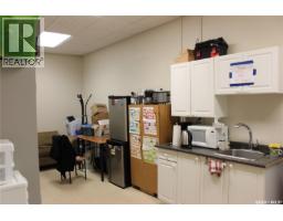 432 Main Street N, Moose Jaw, SK S6H3K2 Photo 15