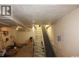 432 Main Street N, Moose Jaw, SK S6H3K2 Photo 28
