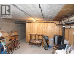 432 Main Street N, Moose Jaw, SK S6H3K2 Photo 32