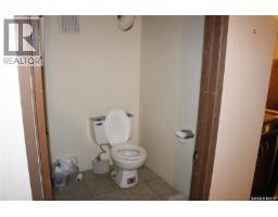 432 Main Street N, Moose Jaw, SK S6H3K2 Photo 34
