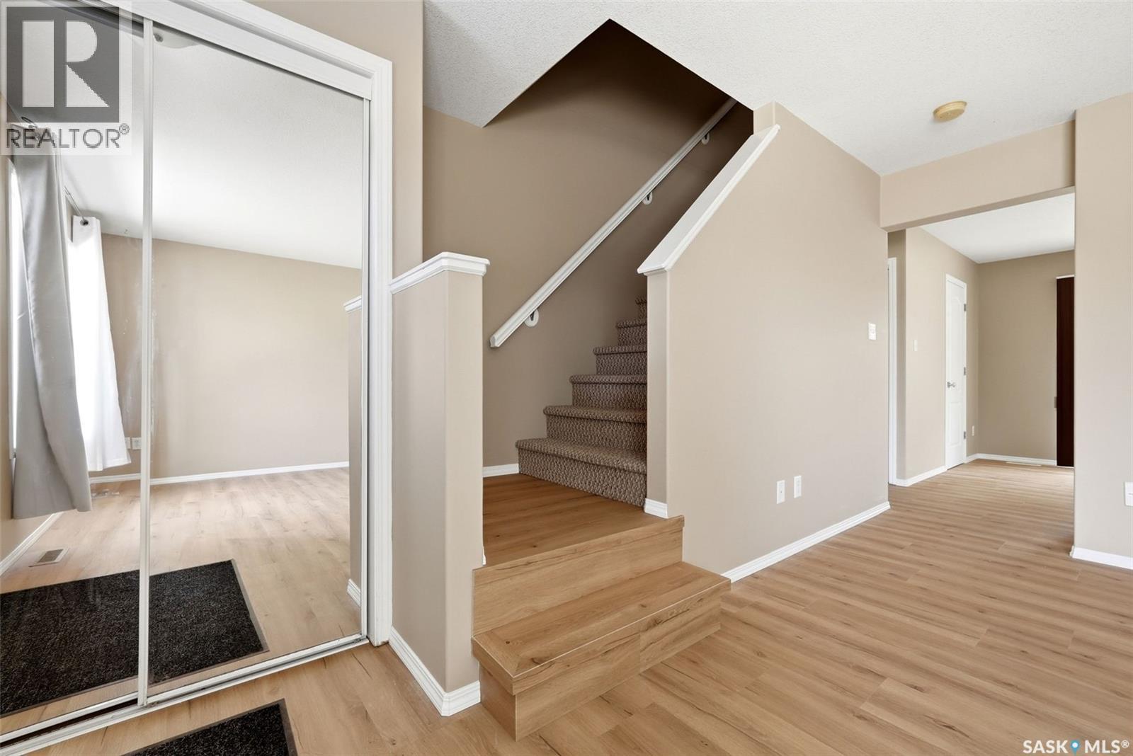 #1242 Wessex PLACE - 11